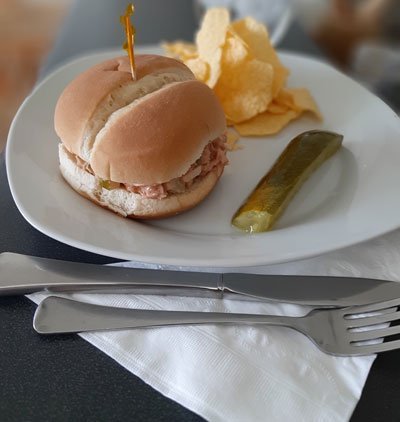 Tuna Sandwich o emparedado de Atún